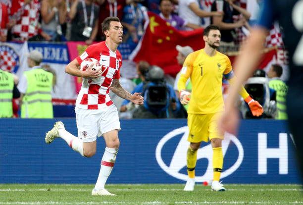 尽管这位年 尽管这位年