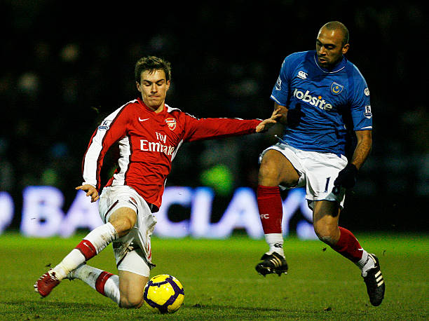 她通过自己 她通过自己