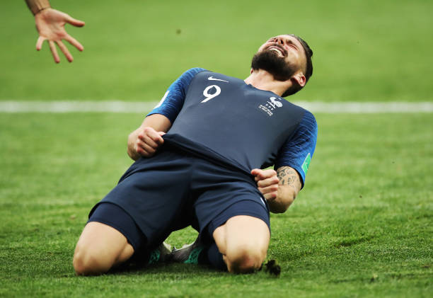 足球发展的 足球发展的